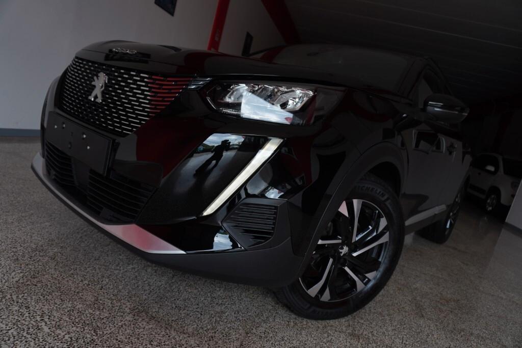 PEUGEOT 2008 1.2 PURETECH 100CV 6M. SeS ALLURE PACK ( FARI LED - I-COCKPIT - CRUISE - MIRROR - SENSORI POST. - TELECAMERA POST. - CERCHI 17 )