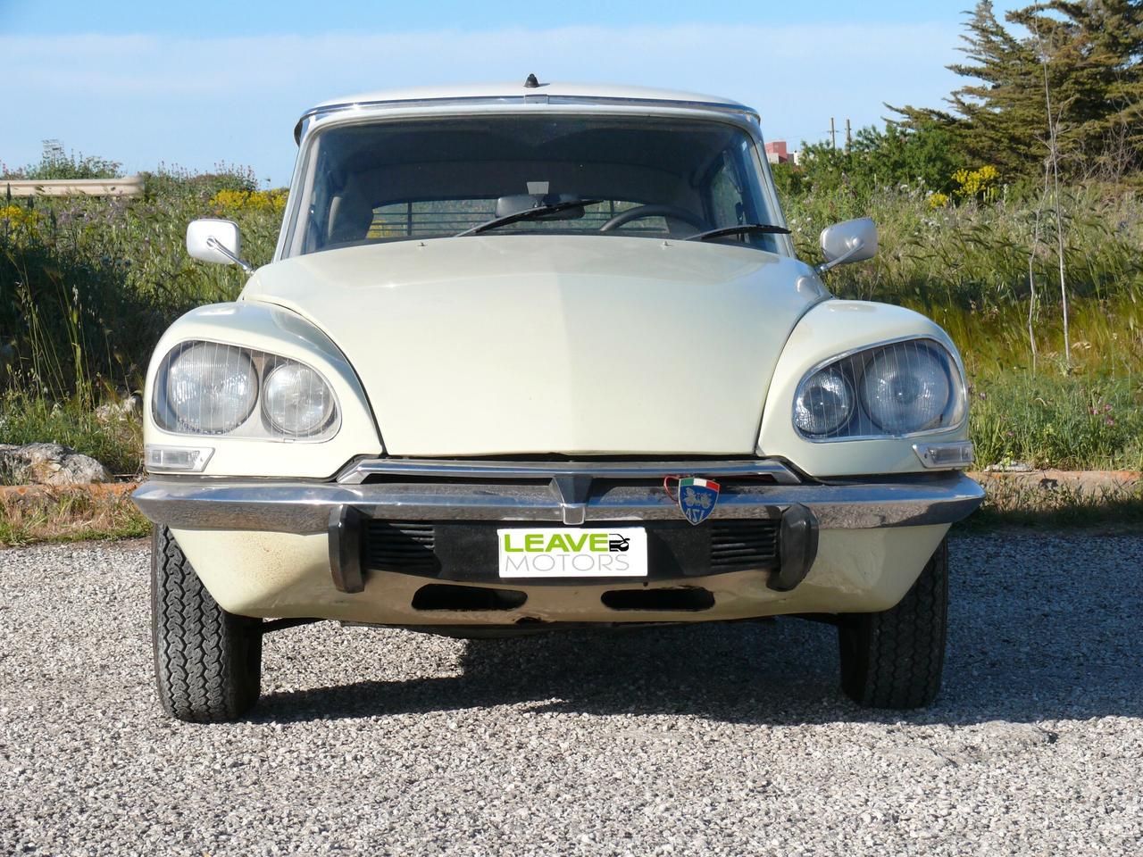 Citroen DS SUPER (M1145)