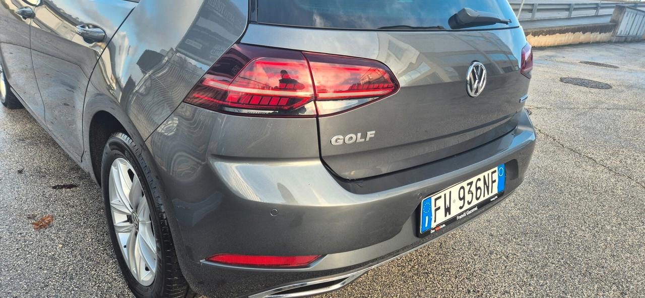 Volkswagen Golf 1.5 TGI DSG Executive LED PACK NEOPATENTATI