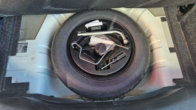 LANCIA Ypsilon 1.0 FireFly 5 porte S&S Hybrid Silver