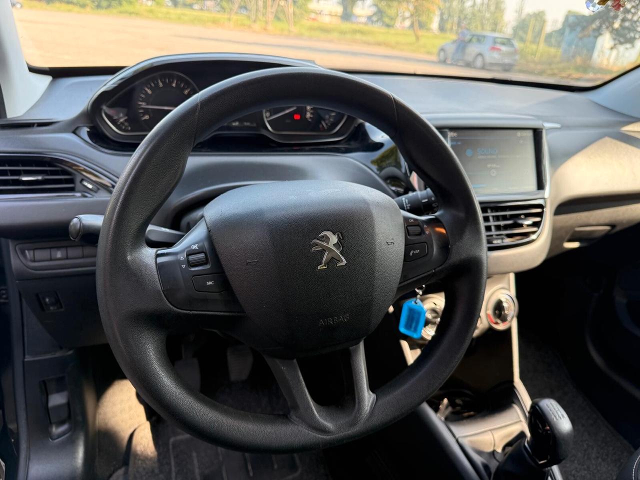 Peugeot 208 PureTech 82 5 porte Allure NEO PATENTATI