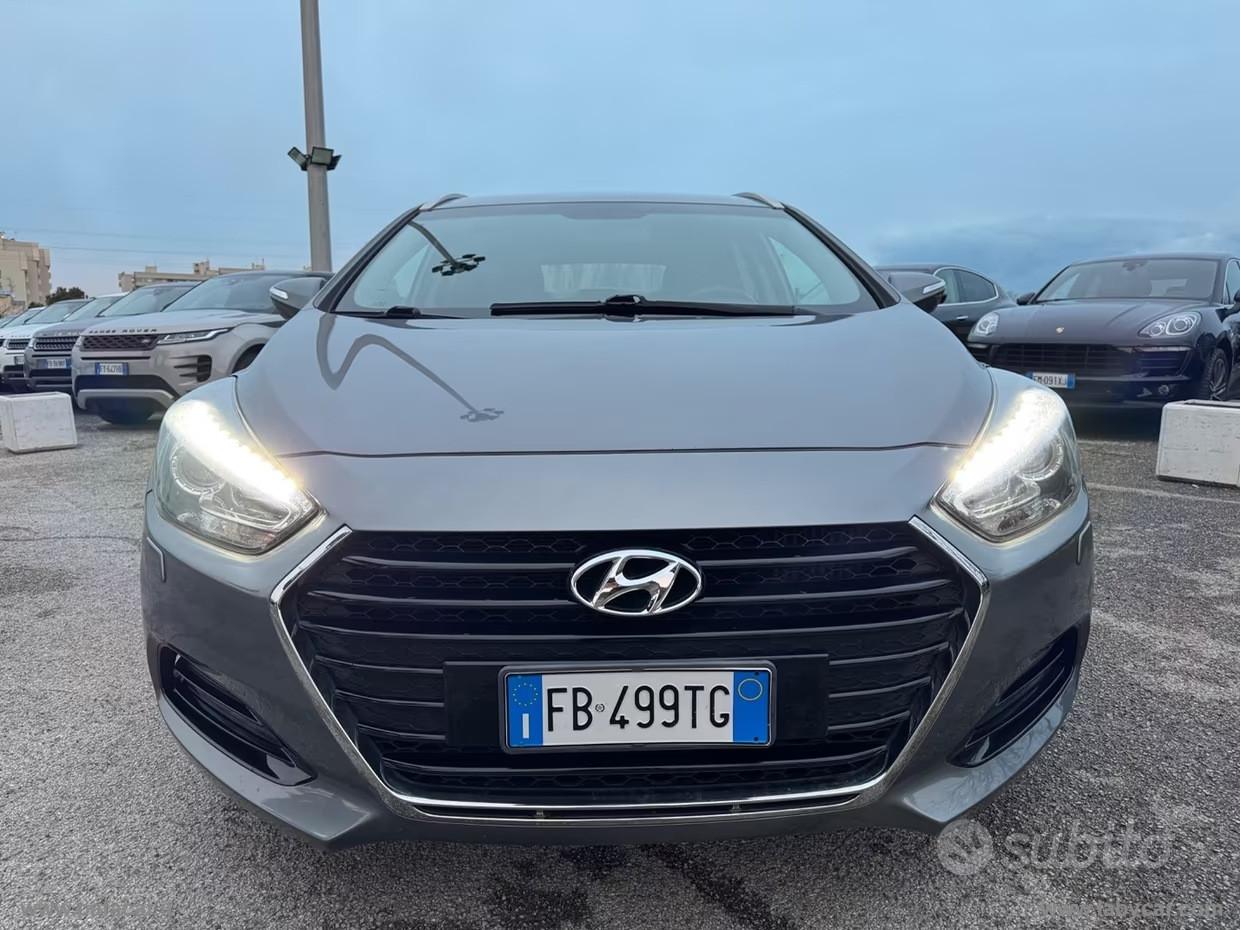 HYUNDAI i40 Wagon 1.7 CRDi 141 CV 7DCT Style