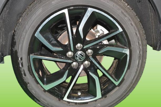 MG ZS - 1.0T 6MT LUXURY