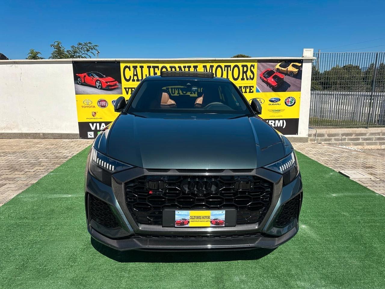 Audi Q8 RS TFSI V8 quattro tiptronic