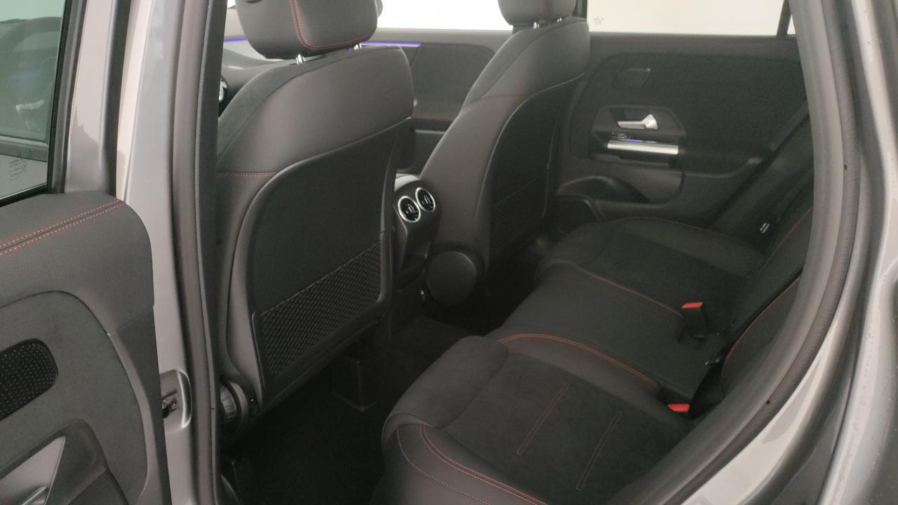 Mercedes-Benz GLA 200 d automatic