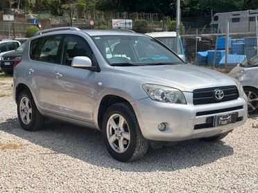 Toyota RAV 4 RAV4 2.0 Luxury