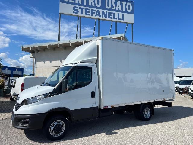 Iveco DAILY 35C14H BOX