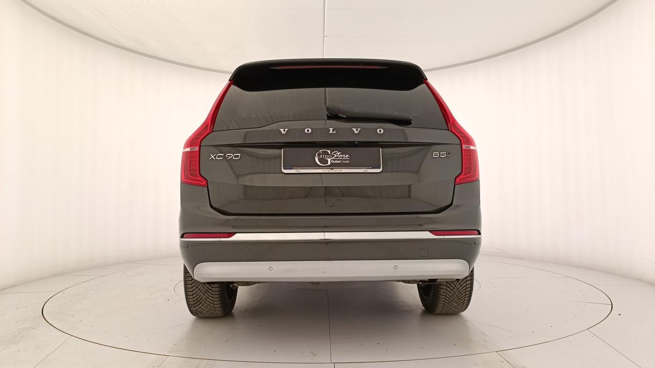 VOLVO XC90 2.0 b5 Momentum Pro awd 7p.ti geartronic
