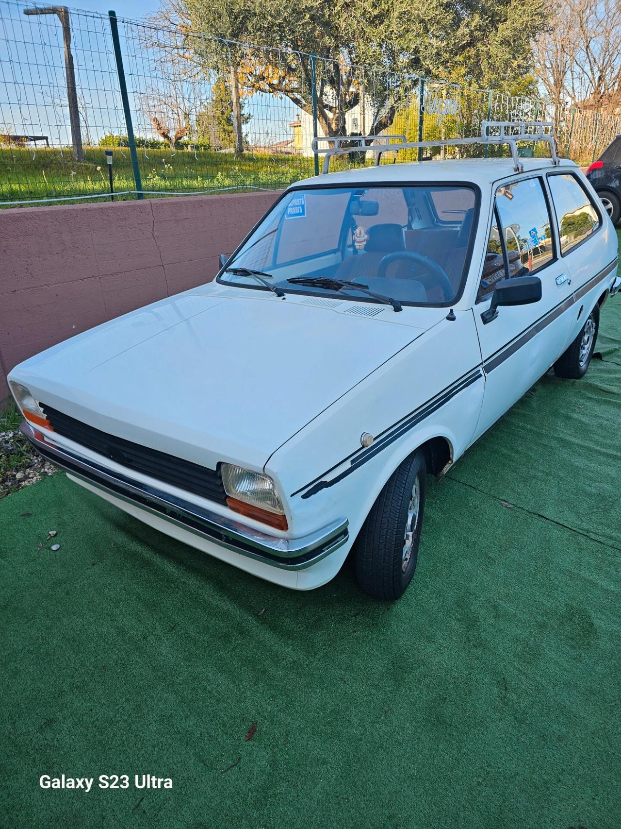 Ford Fiesta 900 L