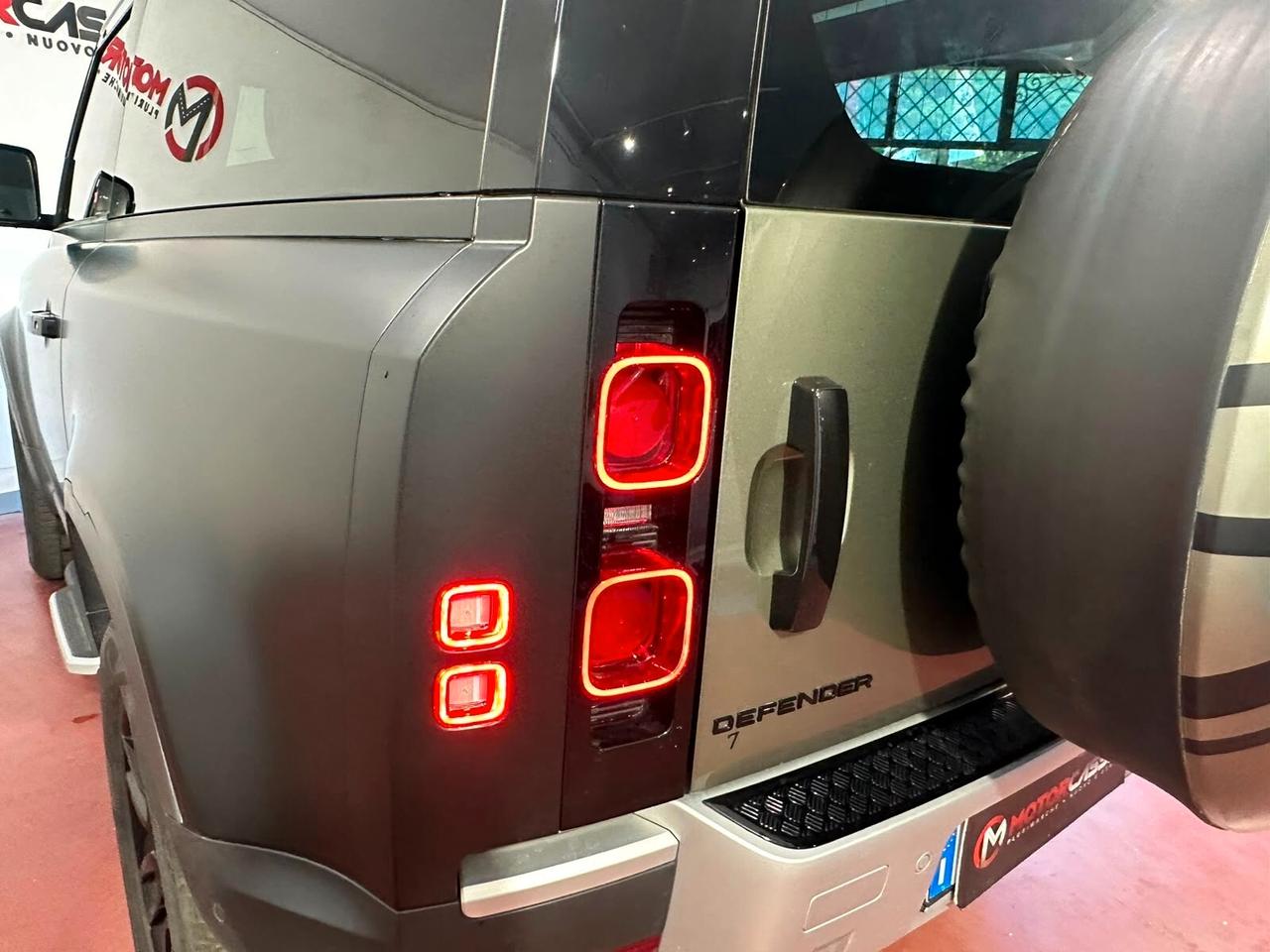 Land Rover Defender 90 3.0D I6 200 CV AWD Auto X-Dynamic SE