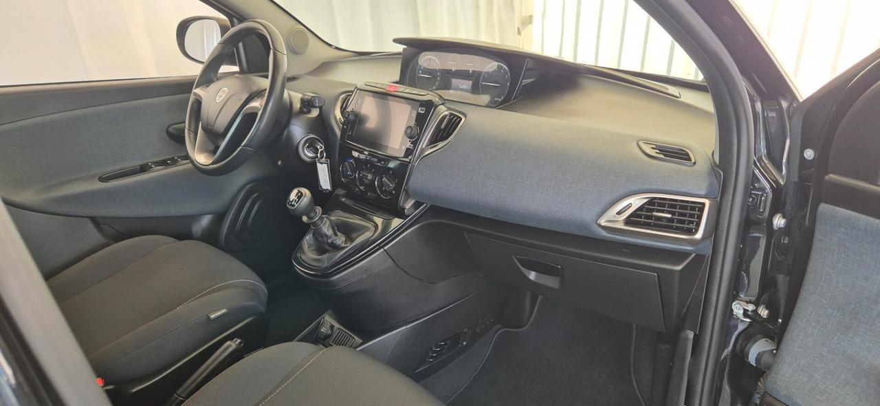 LANCIA Ypsilon 1.0 69CV BENZ/HYBRID 07/2022