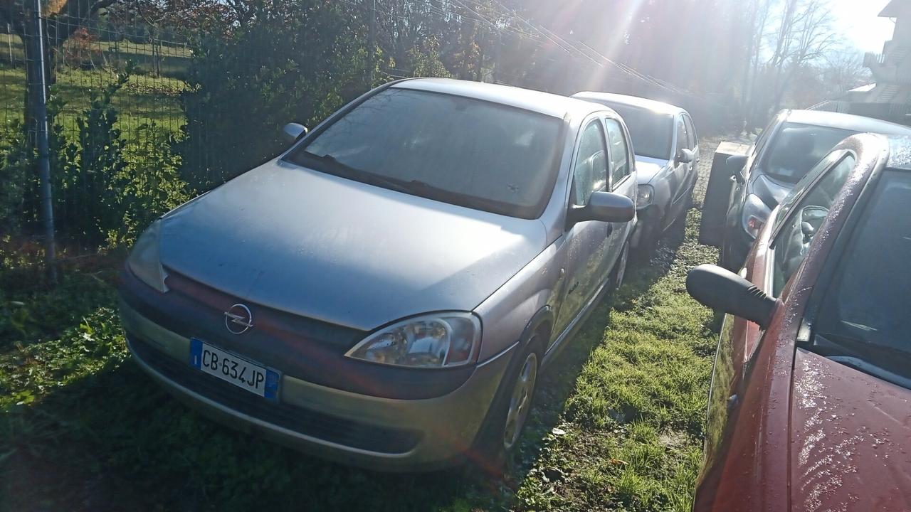 Opel Corsa 1.2i 16V cat 3 porte Sport