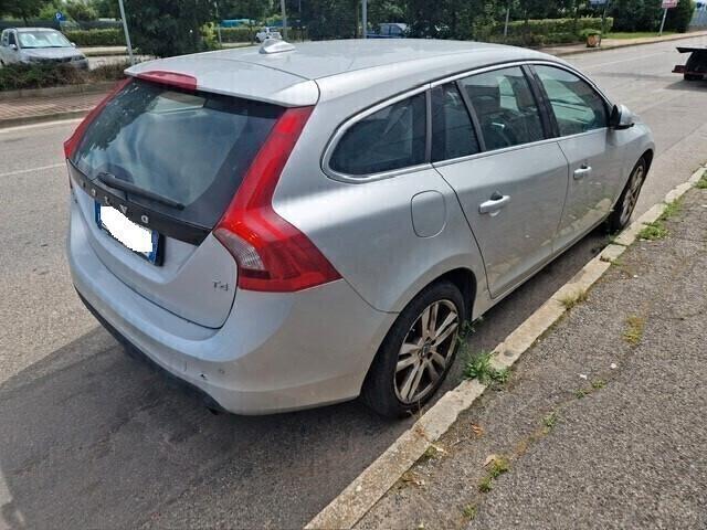 Volvo V60 T4 Powershift Summum motore rotto, fuso, k.o