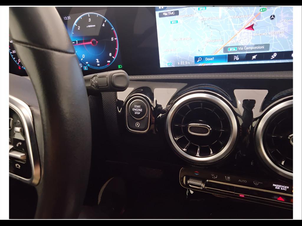 Mercedes-Benz Classe A - W177 2018 - A 180 d Sport Extra auto