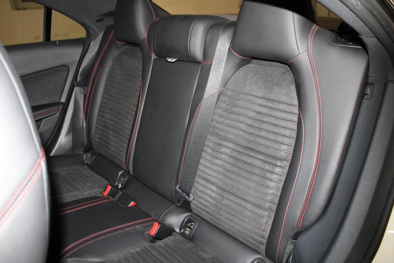 Mercedes-benz CLA 200 d Automatic Premium