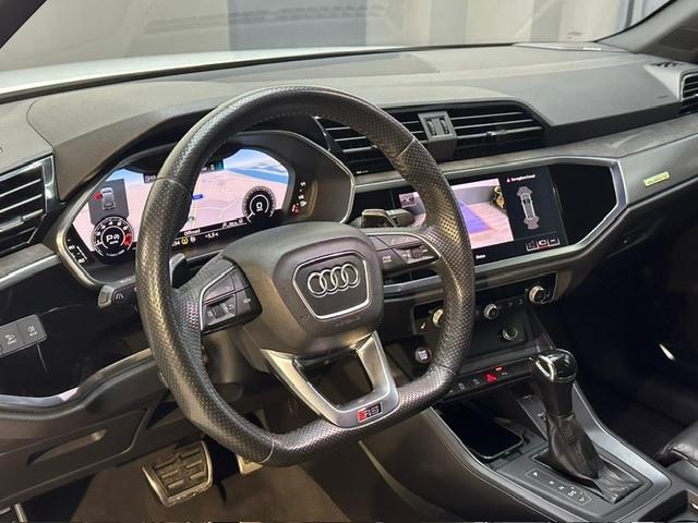 Audi RS Q3 quattro S tronic
