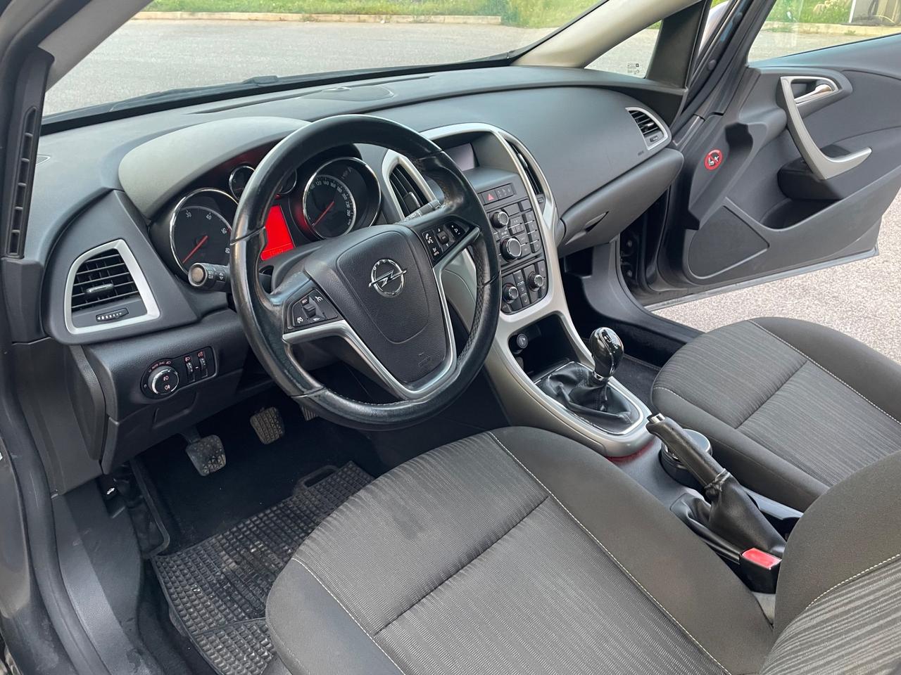 Opel Astra 1.7 CDTI 110CV 5 porte