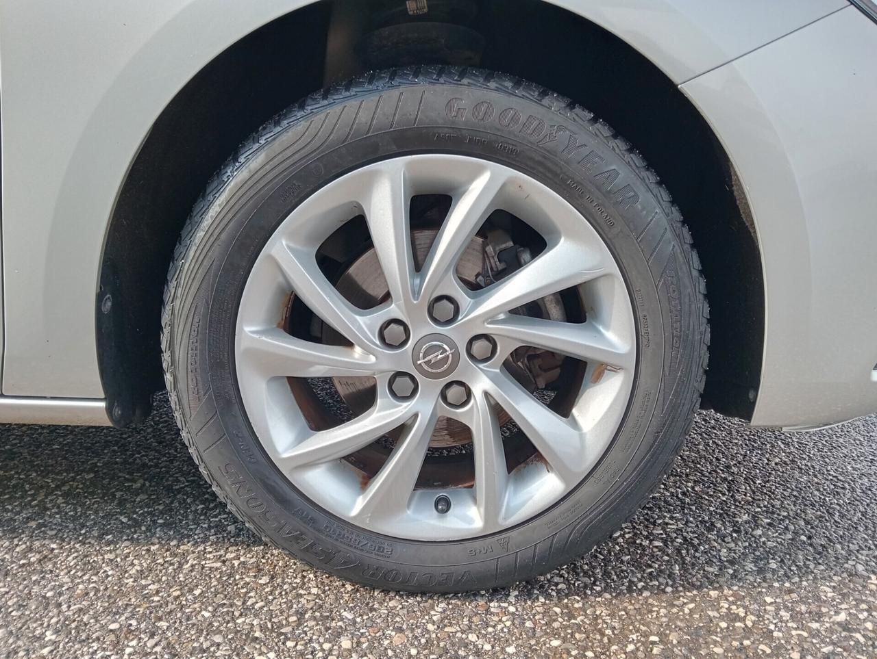 Opel Astra 1.6 CDTi 110CV Sports Tourer Business