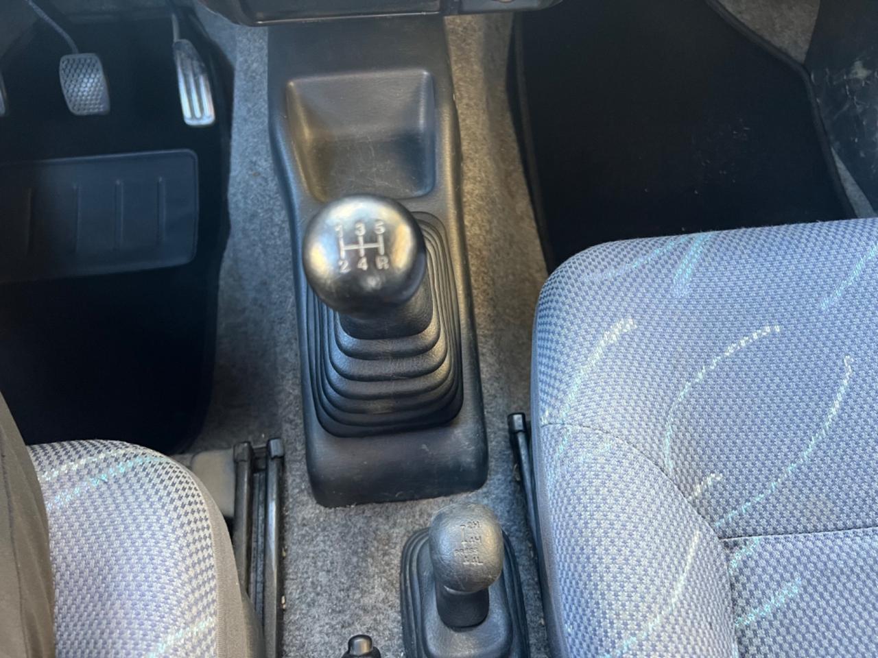 Suzuki Jimny 1.3i 16V cat 4WD JLX Mode