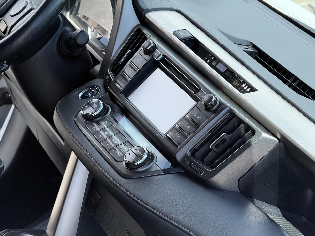 Toyota RAV 2.0 D-4D 4WD Lounge-FULL OPTIONAL