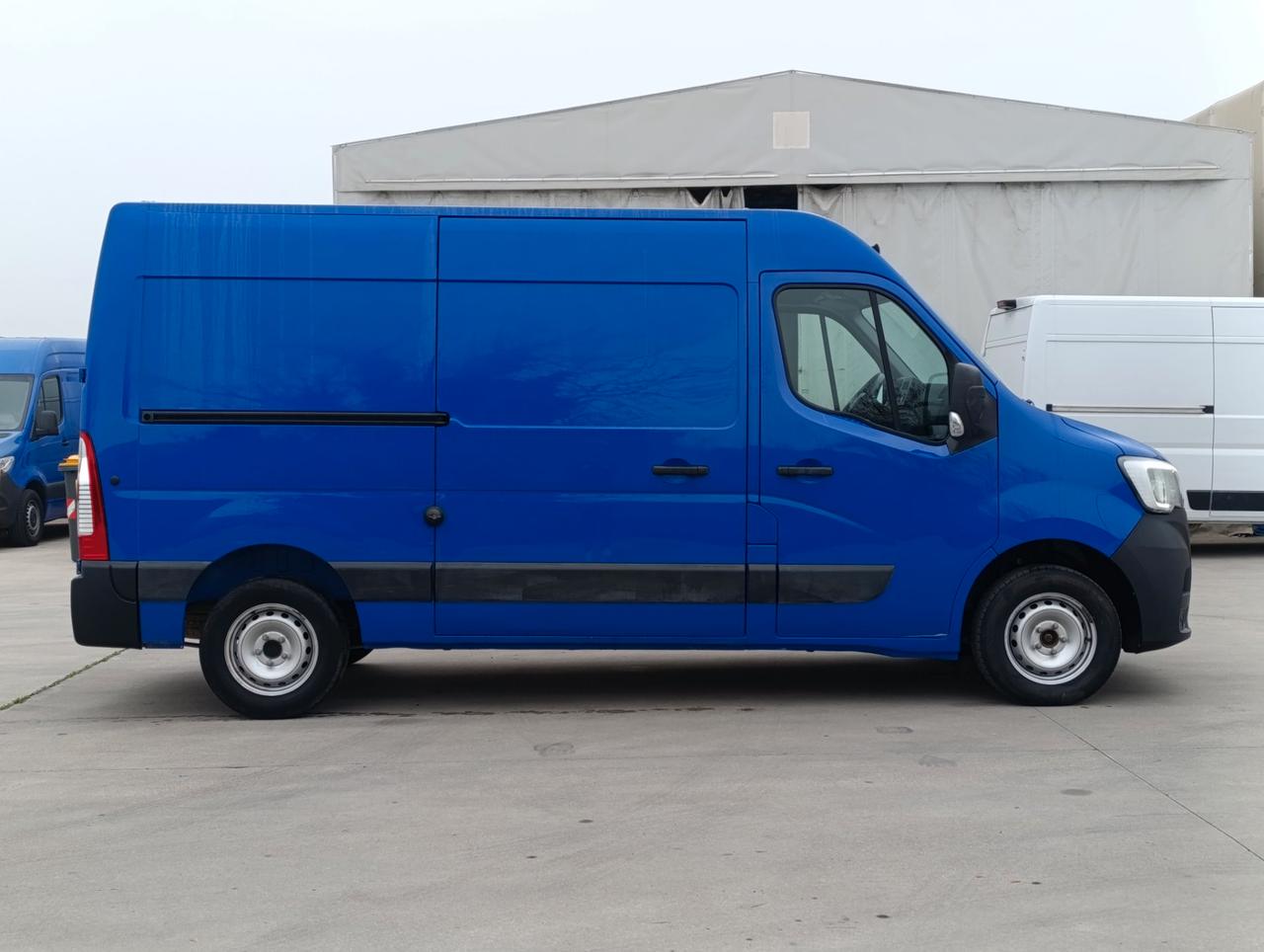 RENAULT Master T33 2.3 dci 135cv L2H2 Ice