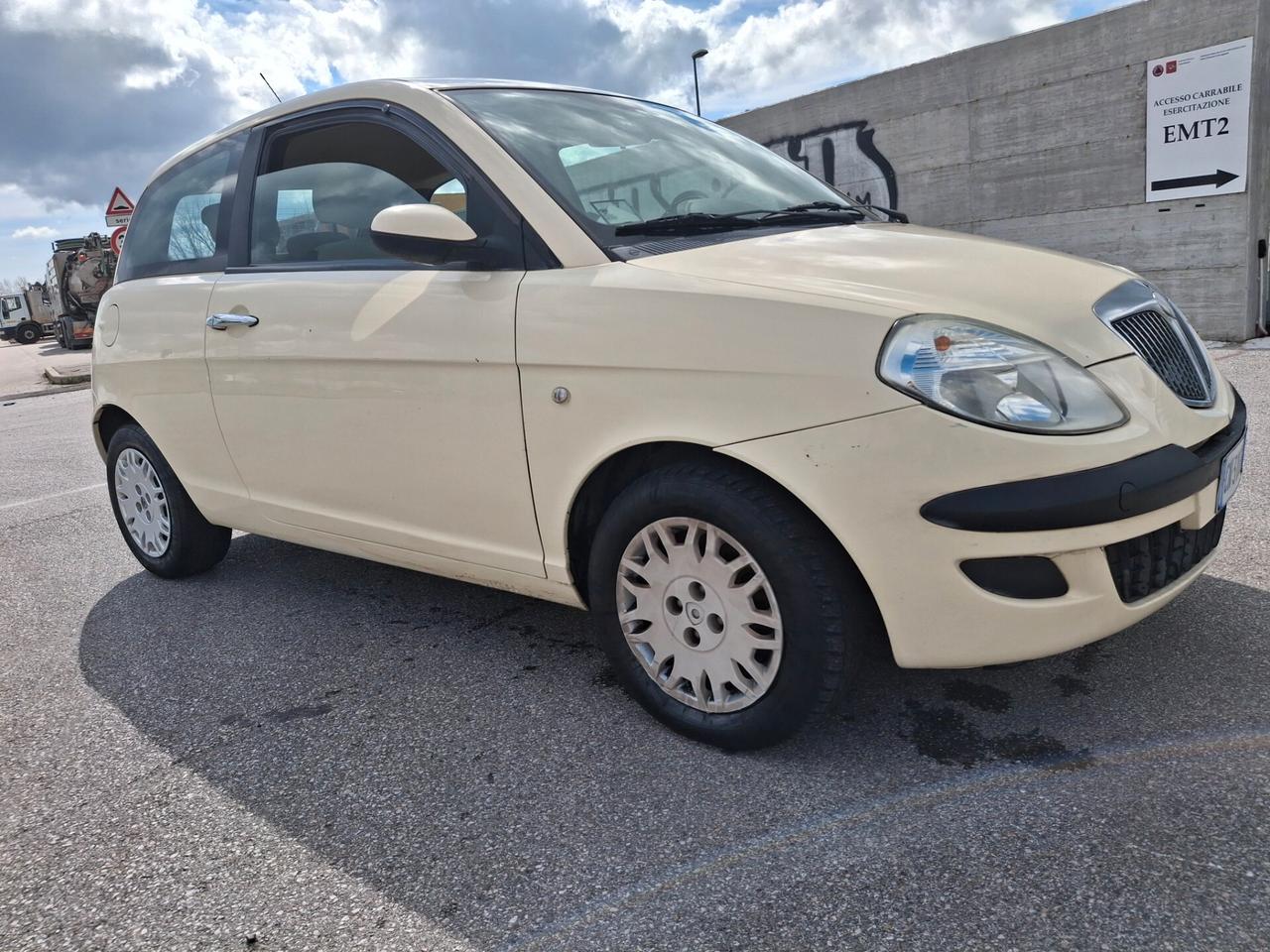 Lancia Ypsilon 1.3 Multijet 16V Platino-DIESEL-