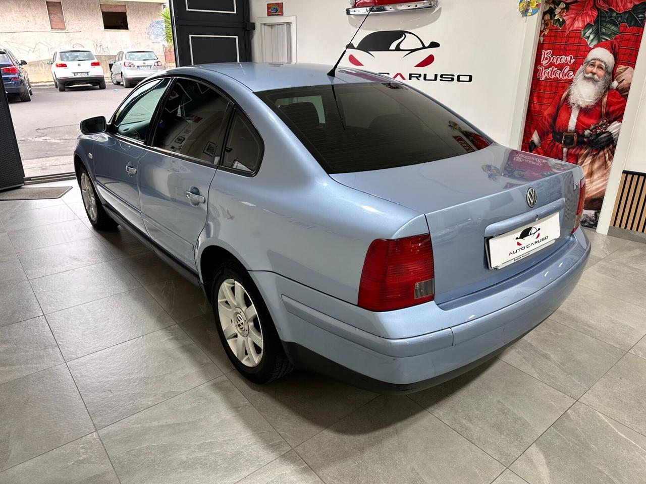 Volkswagen Passat 1.9 TDI 115cv UNICO PROP. - PERF