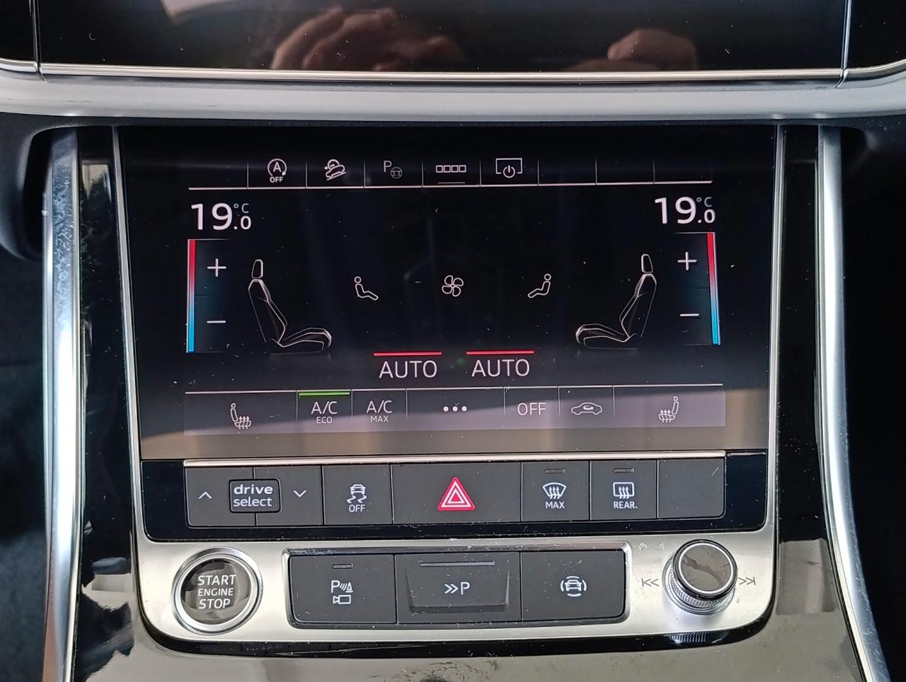 Audi Q8 55 3.0 tfsi mhev Sport quattro tiptronic