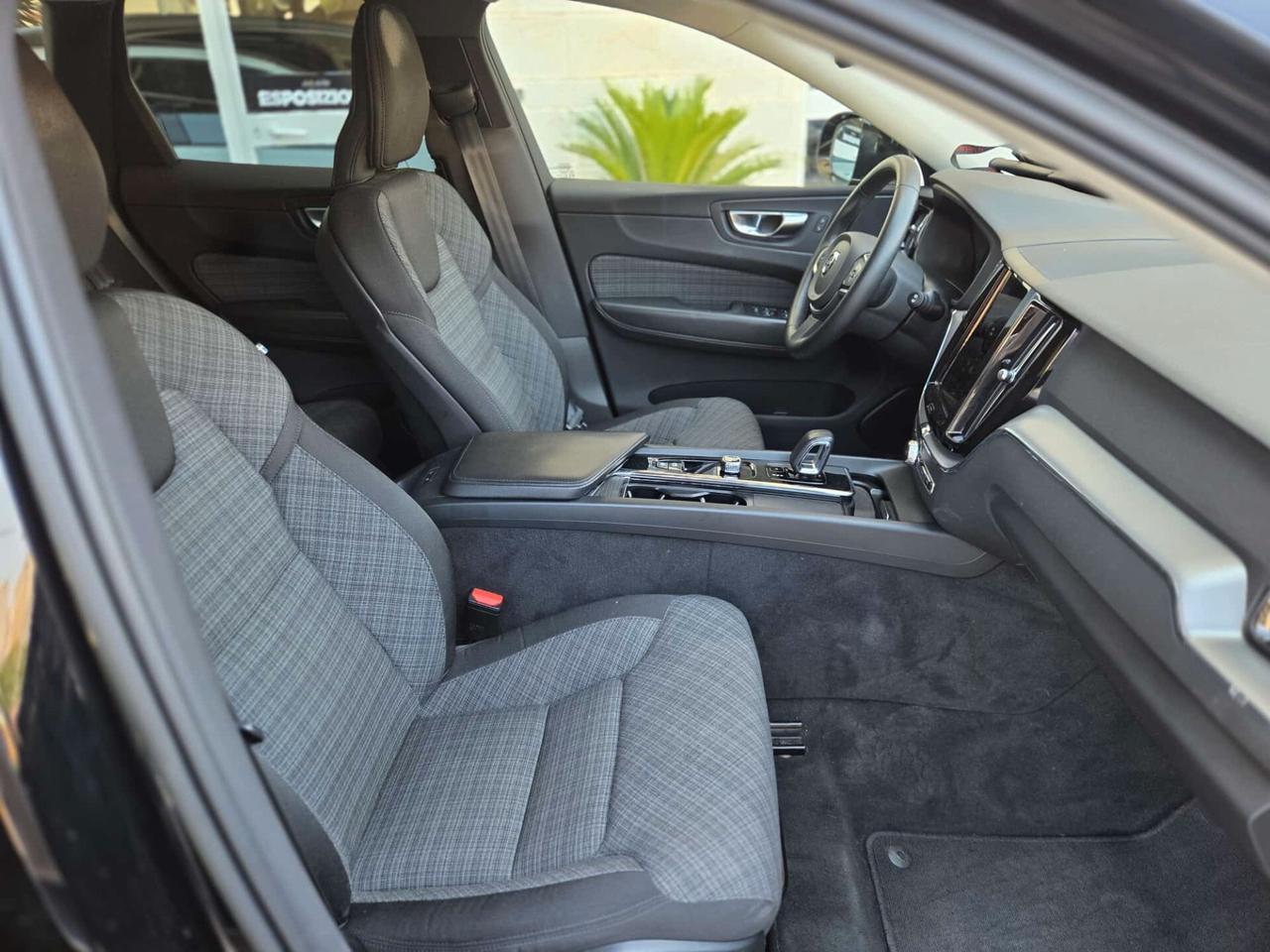 Volvo XC 60 XC60 B4 (d) automatico Core