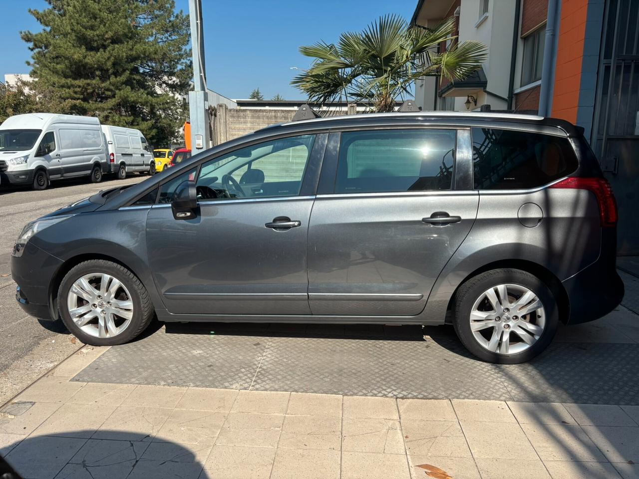 Peugeot 5008 1.6 HDi 112CV Allure