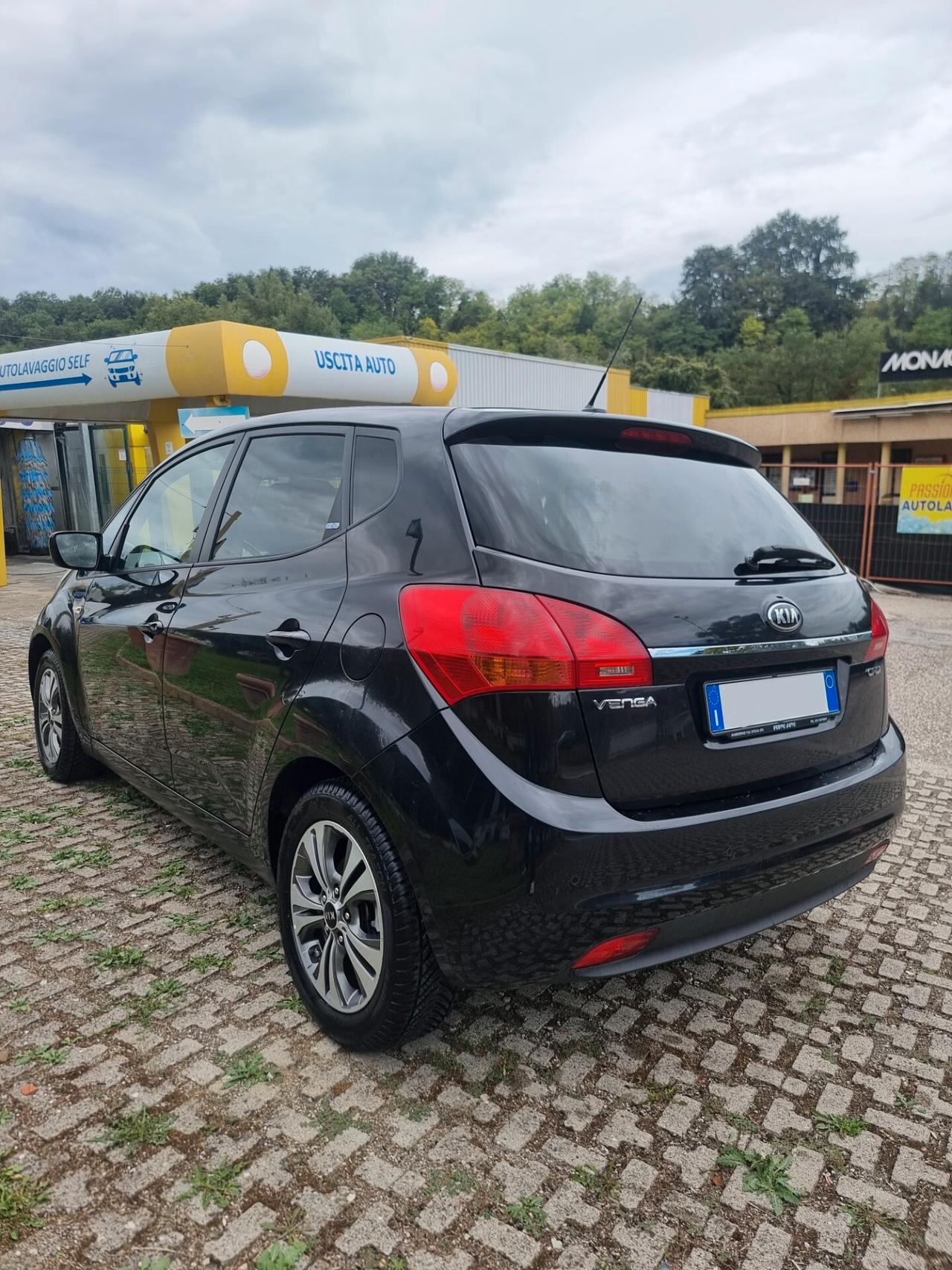 Kia Venga 1.4 Crdi 2017 MOTORE NUOVO!!