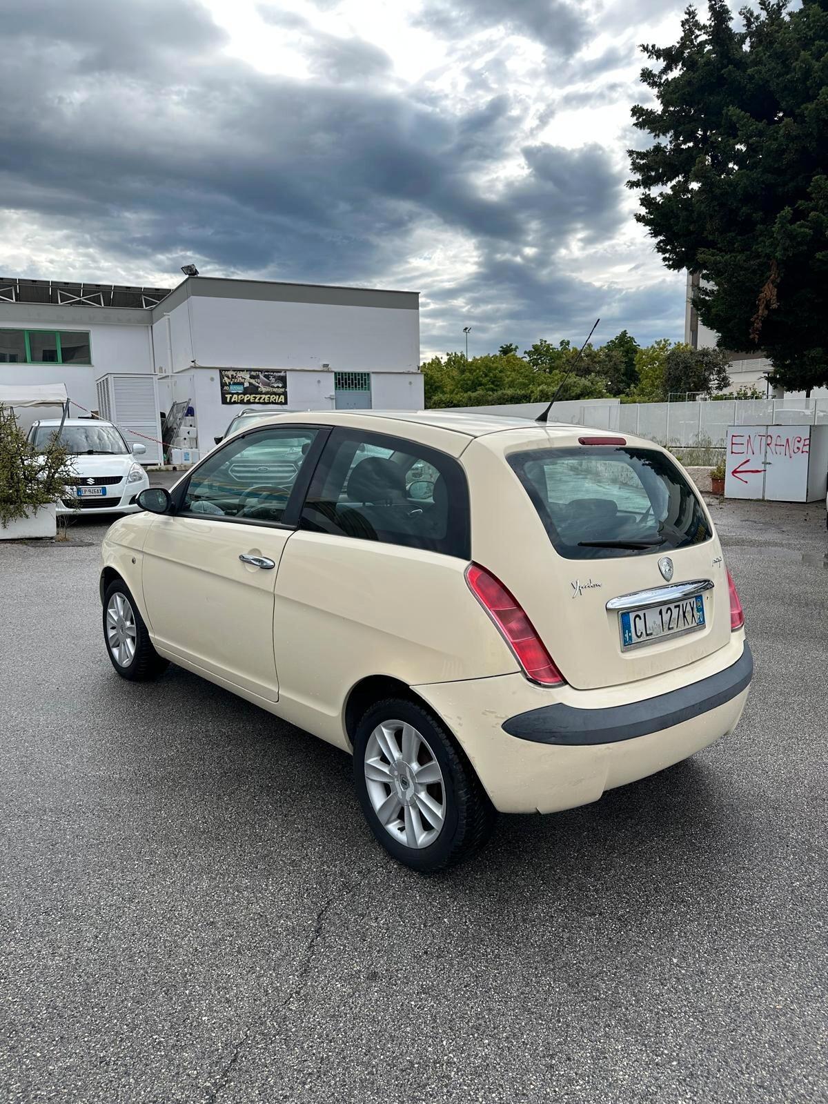 Lancia Ypsilon 1.3 Multijet 16V Platino