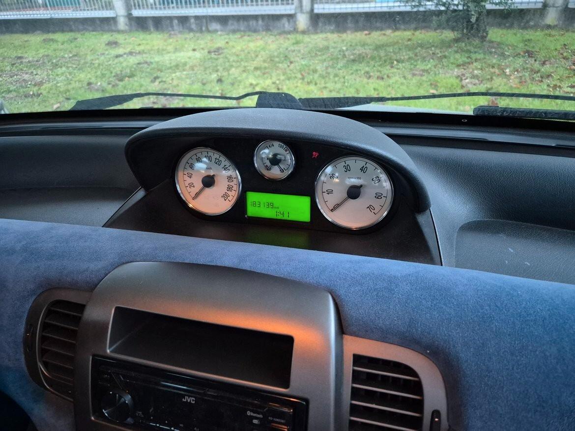Lancia Ypsilon 1.2 Argento ok neopatentato TAGLIANDATA E REVISIONATA