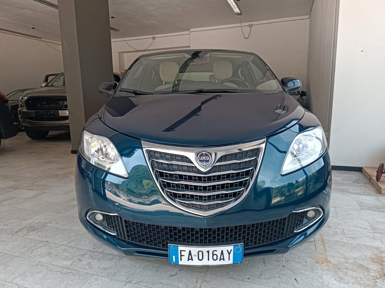 Lancia Ypsilon 1.2 69 CV 5 porte 30th Anniversary