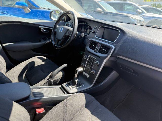 VOLVO V40 D2 'eco' Momentum