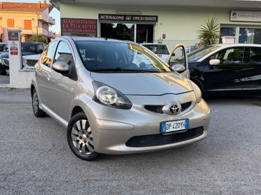 Toyota Aygo 1.0 12V VVT-i 5 porte Sol