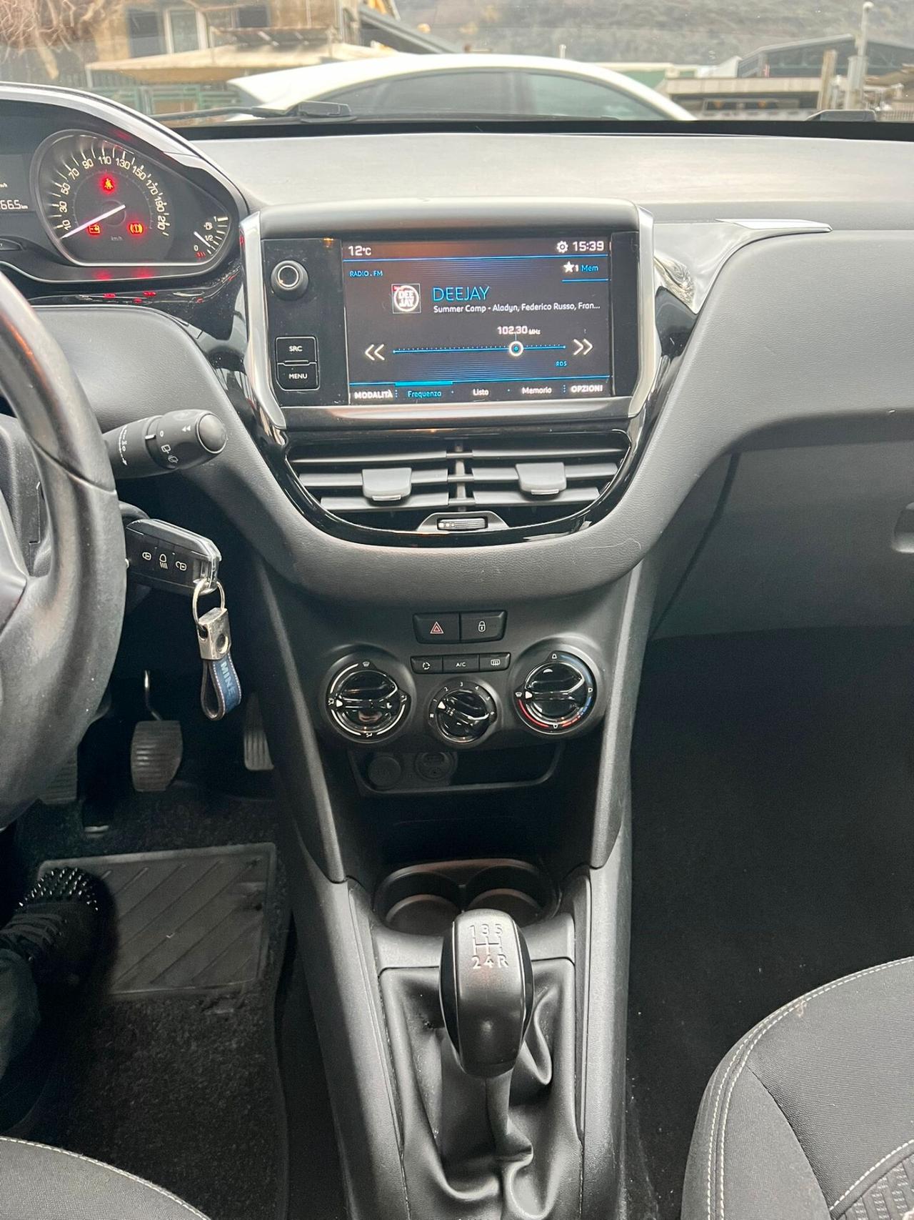 Peugeot 208 PureTech 82 5 porte Allure