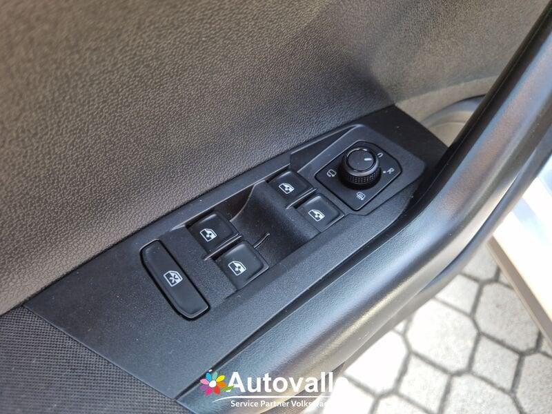 Volkswagen Polo Polo 1.0 EVO 80 CV 5p. Sport R-LINE