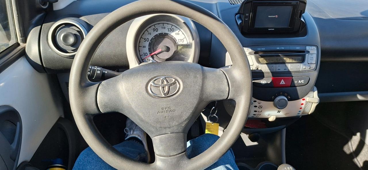 Toyota Aygo 1.0 12V VVT-i 5 porte