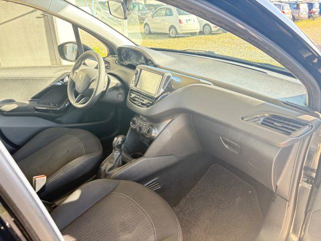 PEUGEOT 208 1.2 82cv 5 porte POCHI CHILOMETRI OK NEOPATENTATI