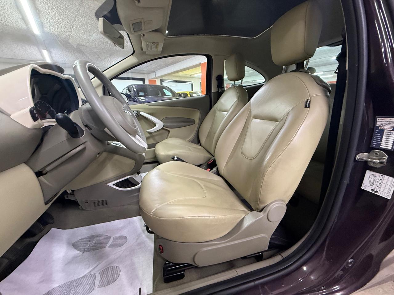 Ford Ka Ka 1.2 69CV Titanium TETTO PANOR.