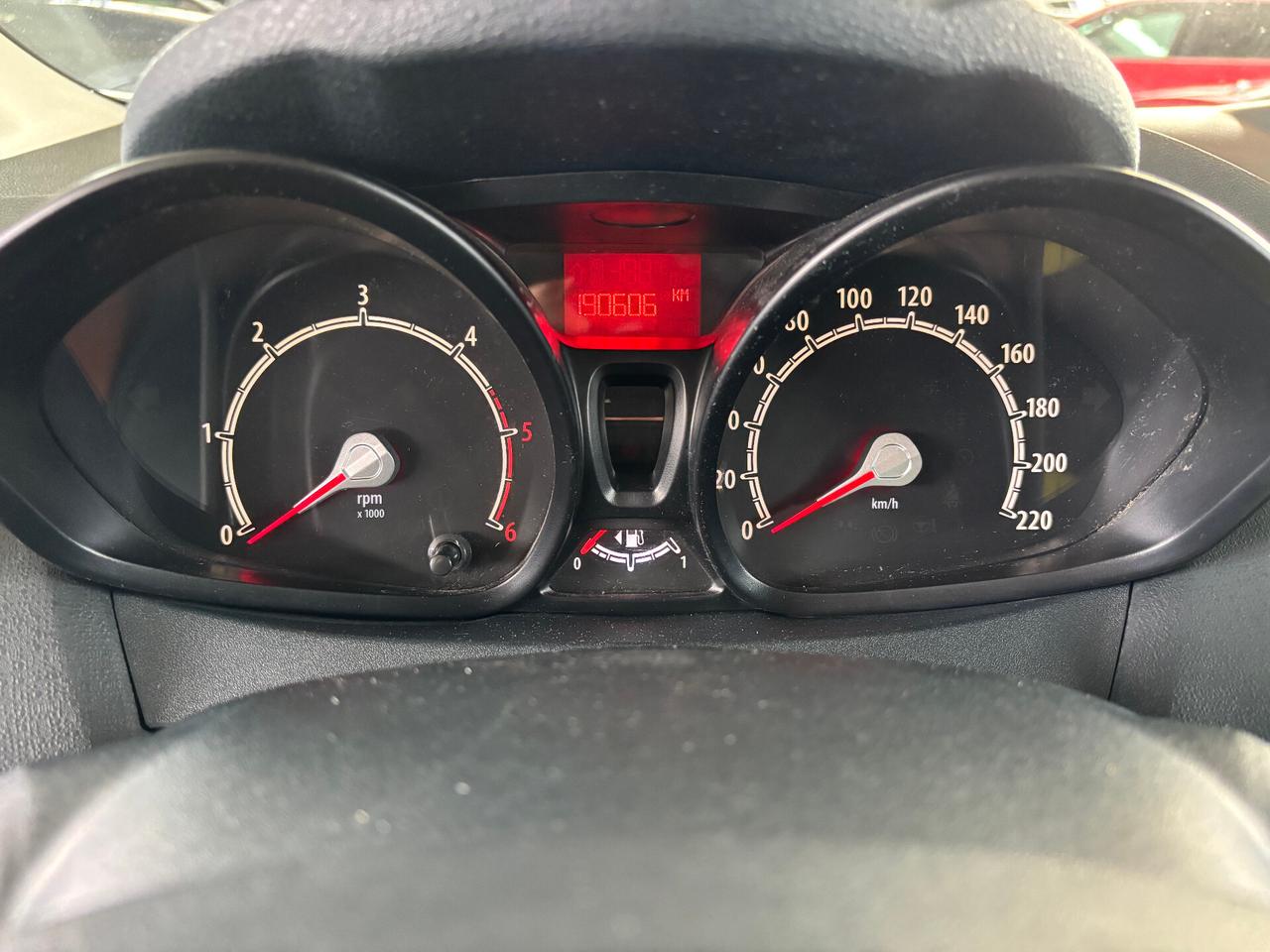 Ford Fiesta 1.4 TDCi 70CV 5p Titanium NEOPATENTATO