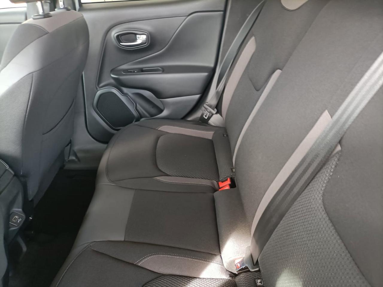 Jeep Renegade 1.5 Turbo T4 MHEV Limited