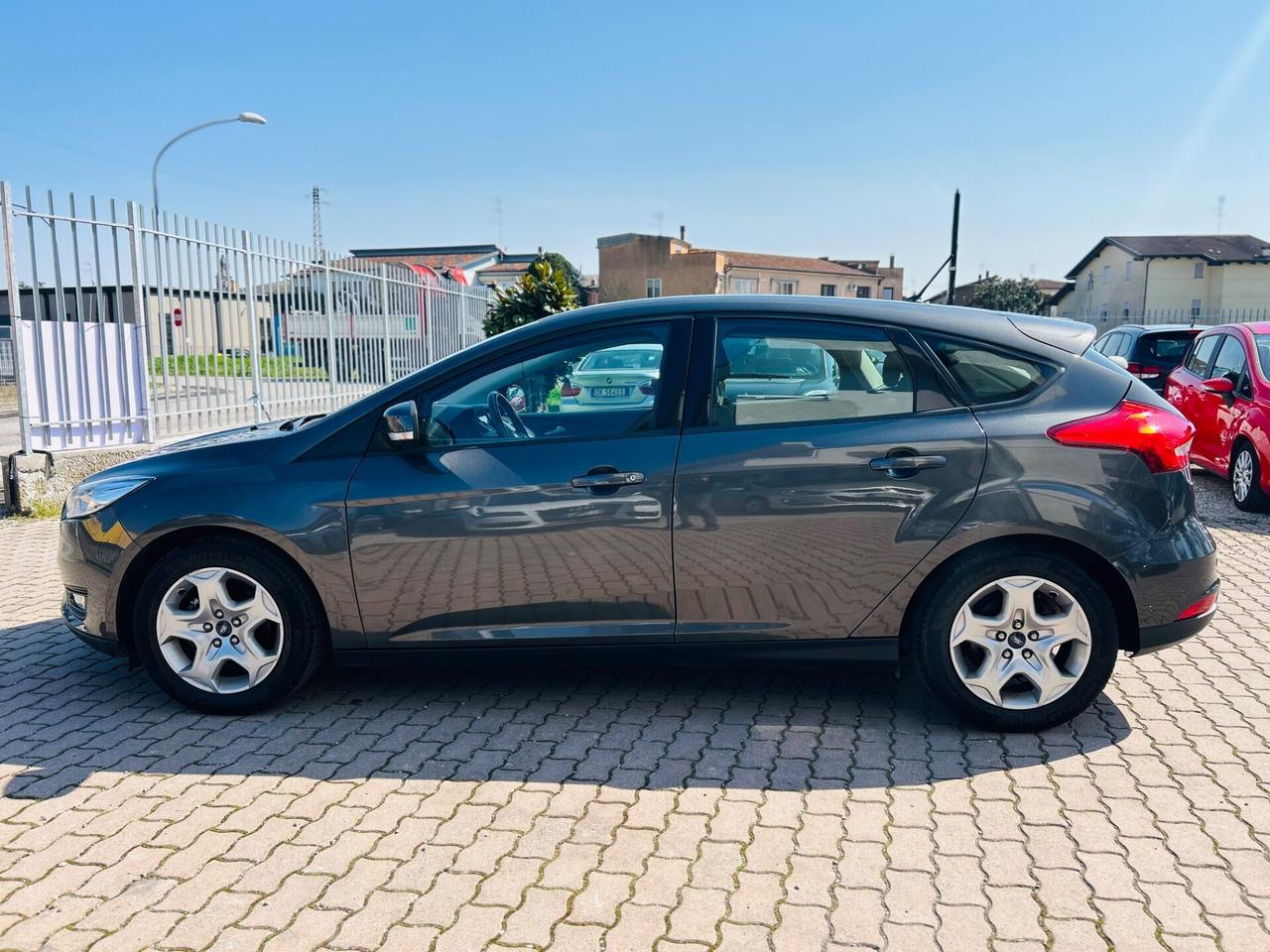 Ford Focus 1.6 120 CV GPL Titanium