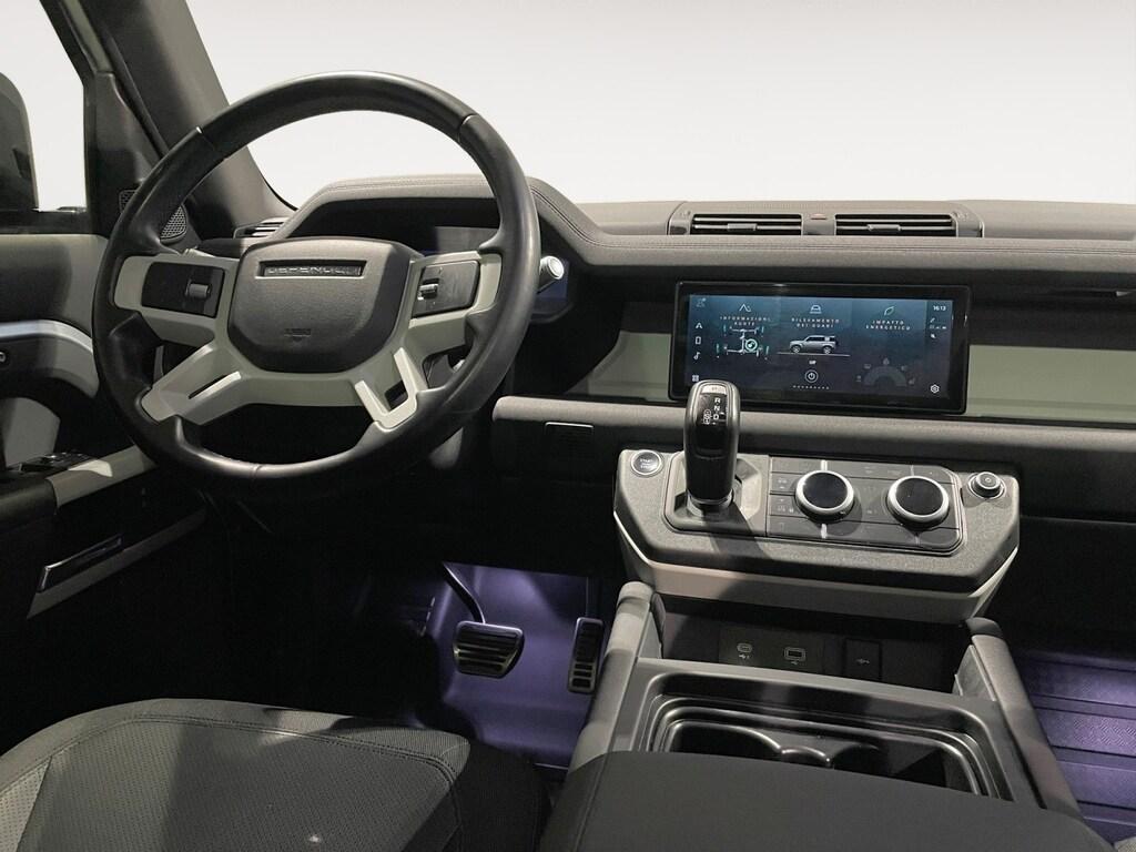 Land Rover Defender VII 2020 110 First Edition awd 240cv 7 Posti
