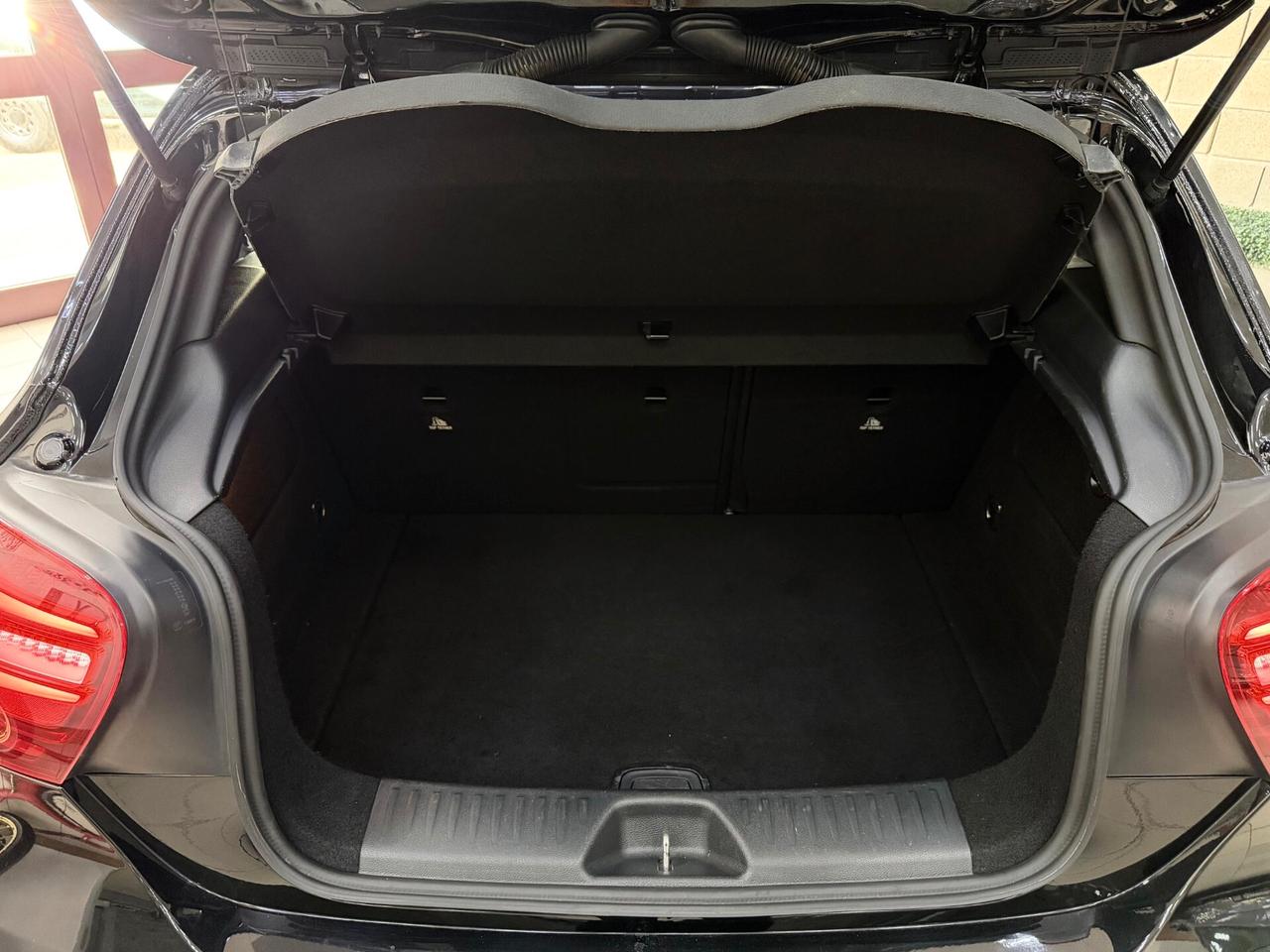 Mercedes-benz A 180 d Automatic Premium AMG