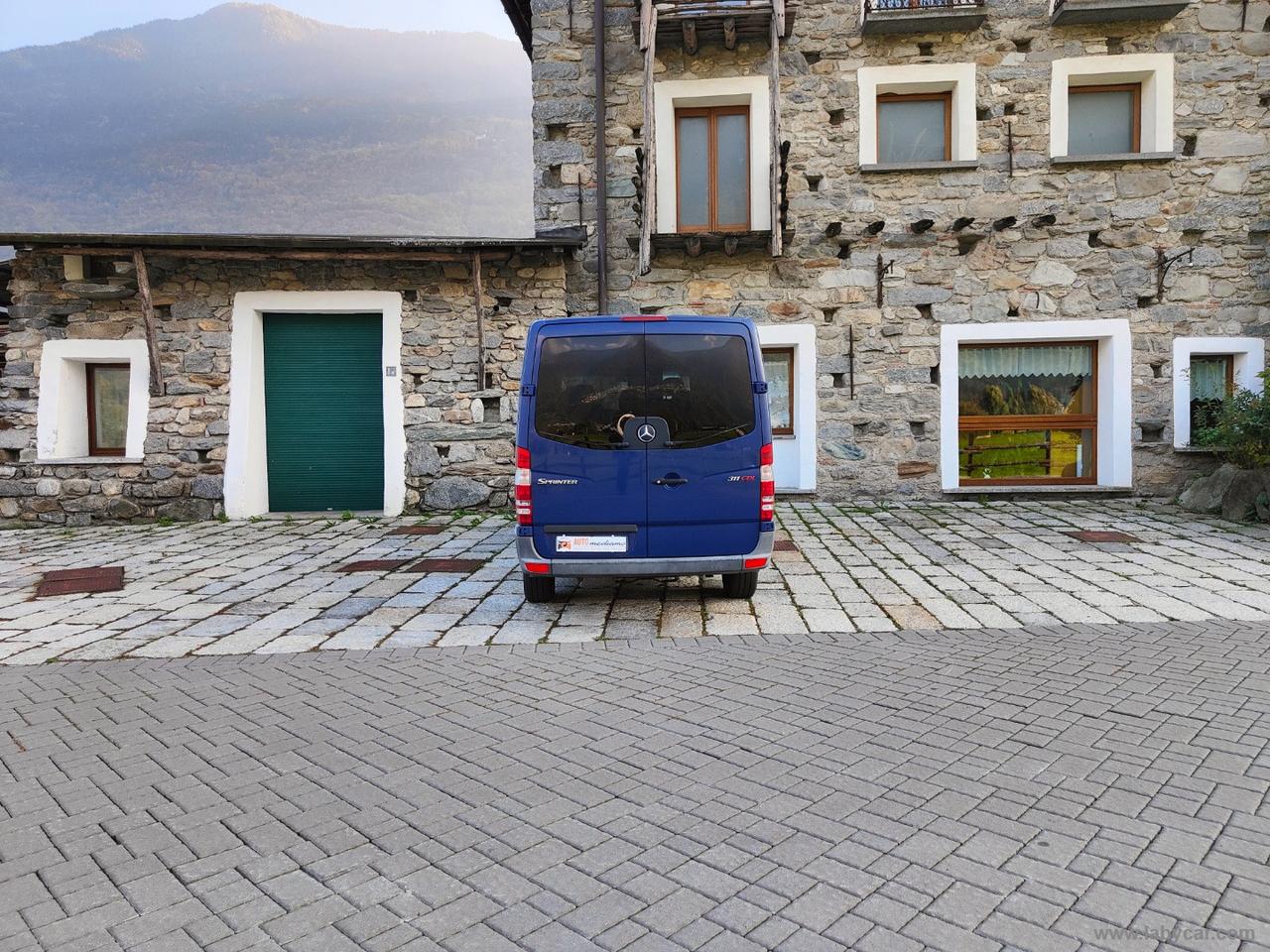 Sprinter 9 POSTI VETRI OSCURATI CLIMA SUPPLEMENTARE