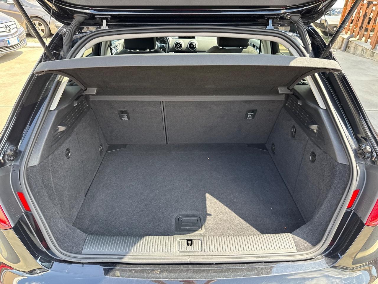 Audi A3 SPB 2.0 TDI Attraction