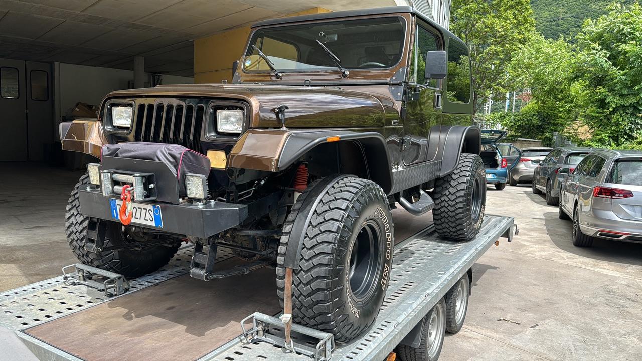 Jeep Wrangler 2.5 Laredo