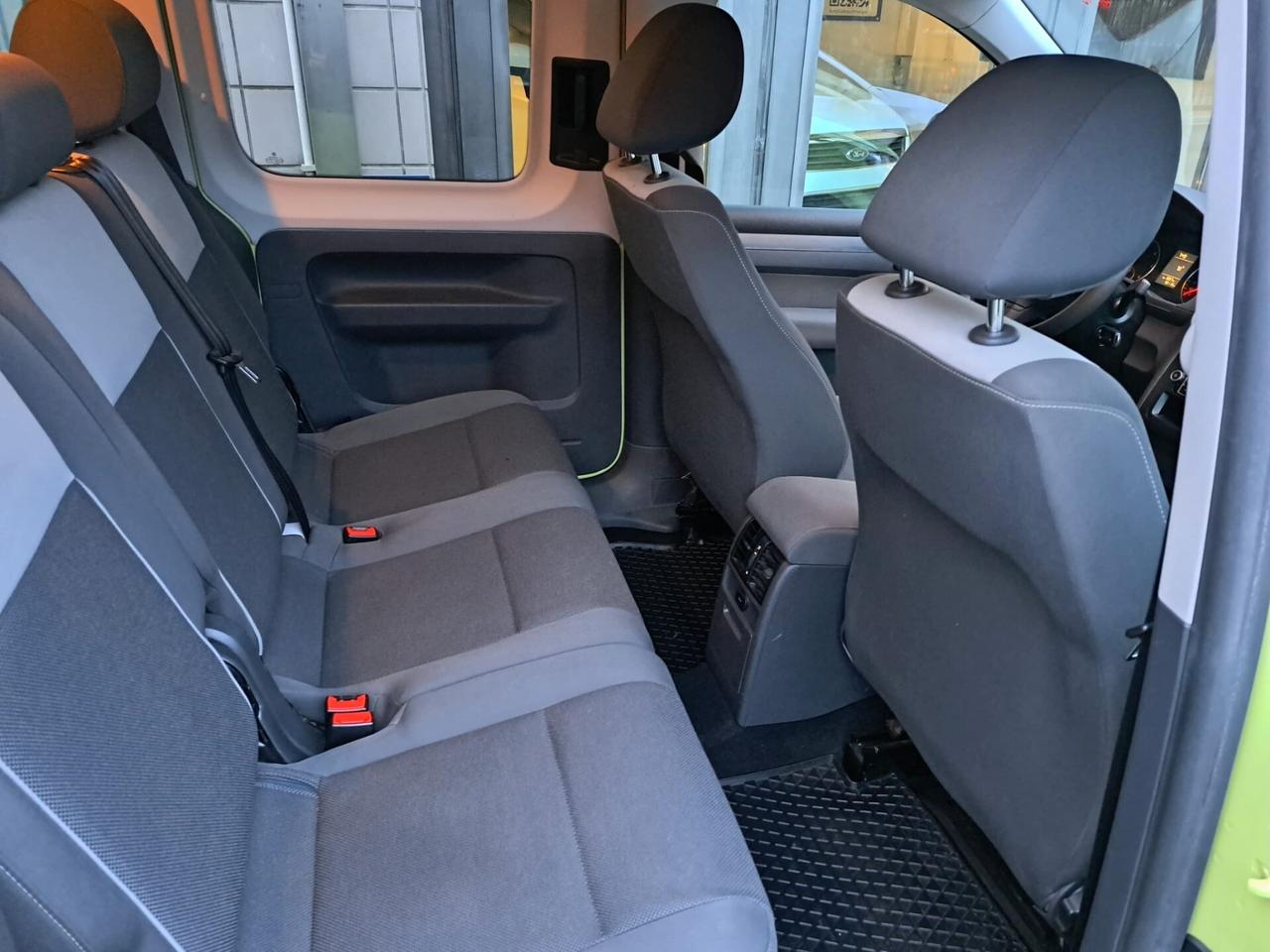 Volkswagen Caddy 1.6 TDI 102 CV